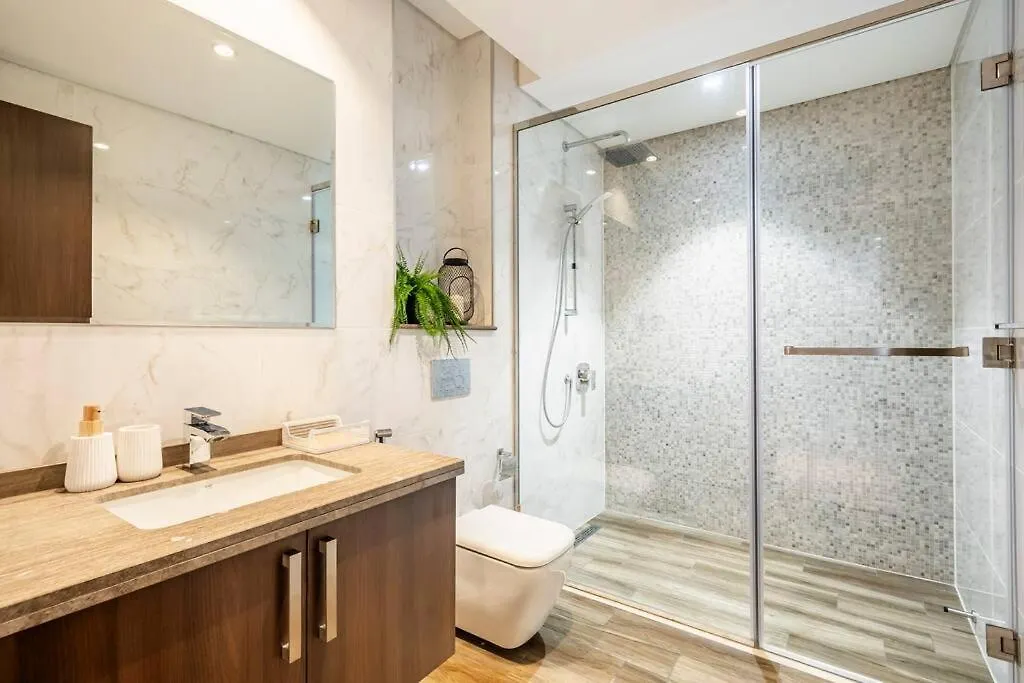 Brand New Chic Studio Apartment Dubai