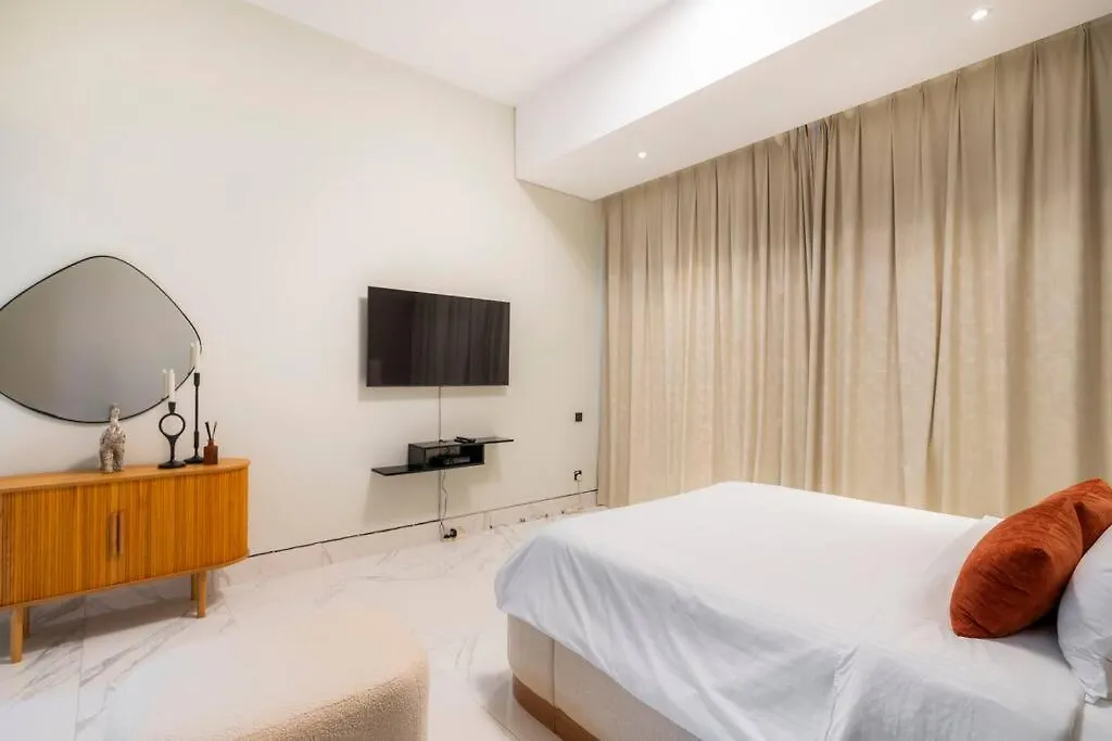 Brand New Chic Studio Apartment Dubai