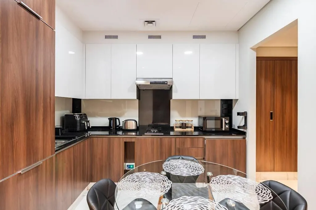 Brand New Chic Studio Apartment Dubai