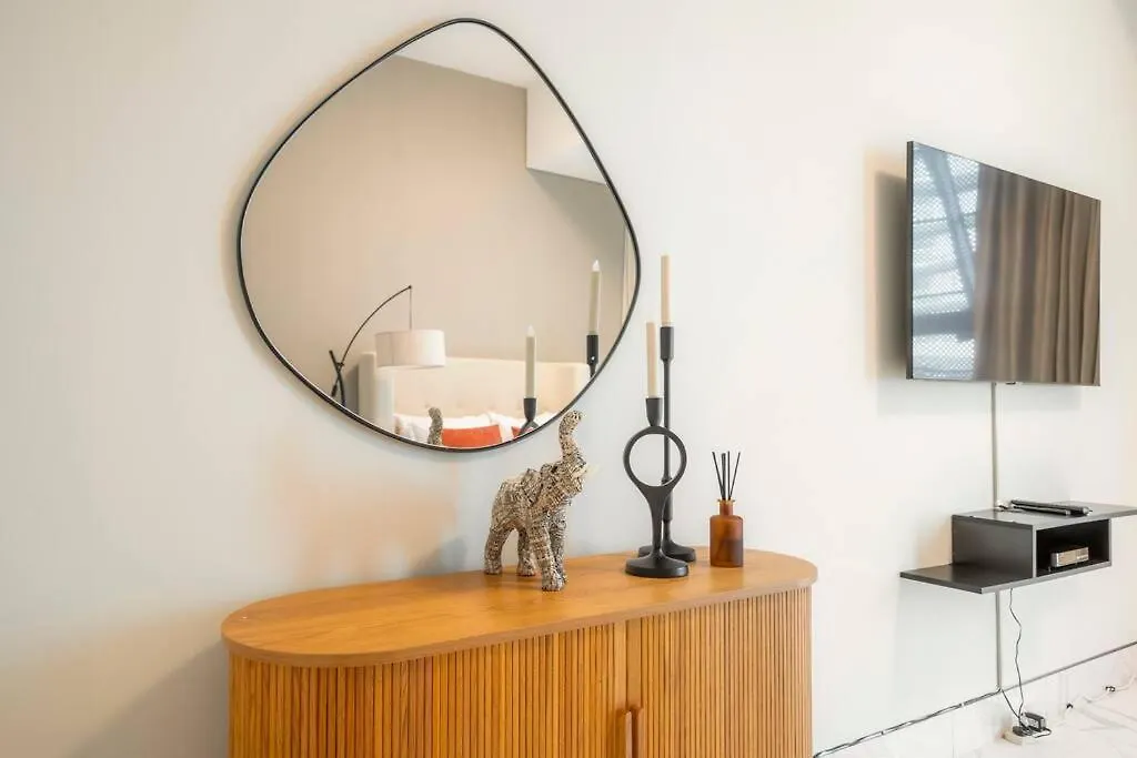 Brand New Chic Studio Apartment Dubai